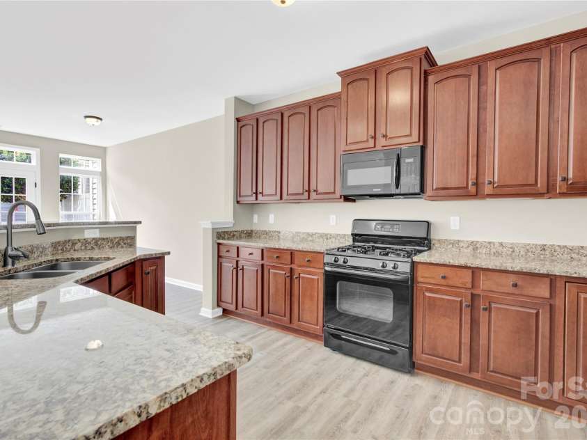 20528 Harbor View Drive, Cornelius, NC 28031.  MLS# CAR4387578, YatesRealty ID 28005. 