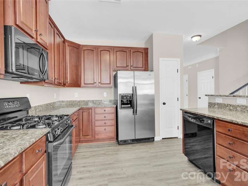 20528 Harbor View Drive, Cornelius, NC 28031.  MLS# CAR4387578, YatesRealty ID 28005. 