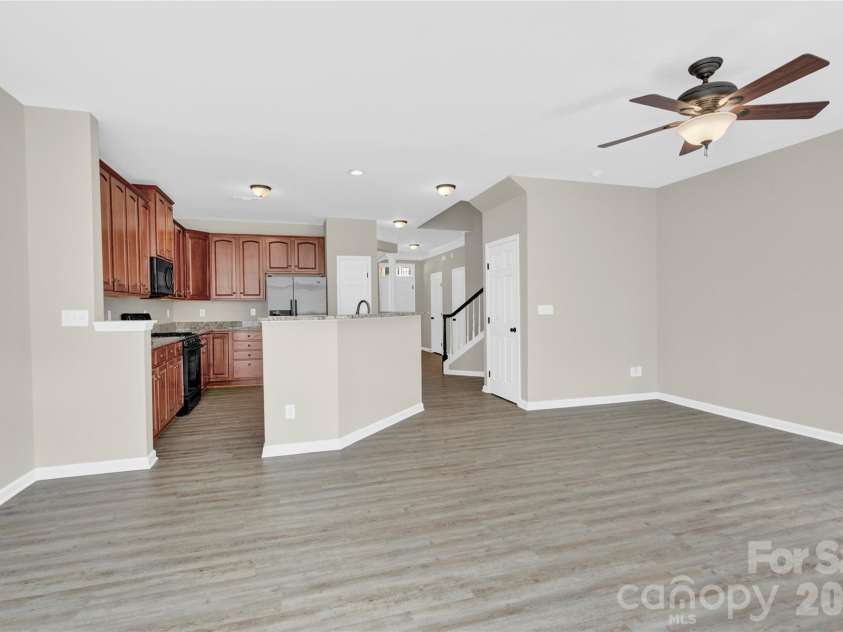 20528 Harbor View Drive, Cornelius, NC 28031.  MLS# CAR4387578, YatesRealty ID 28005. 