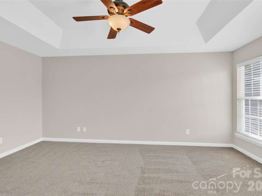 20528 Harbor View Drive, Cornelius, NC 28031.  MLS# CAR4387578, YatesRealty ID 28005. 