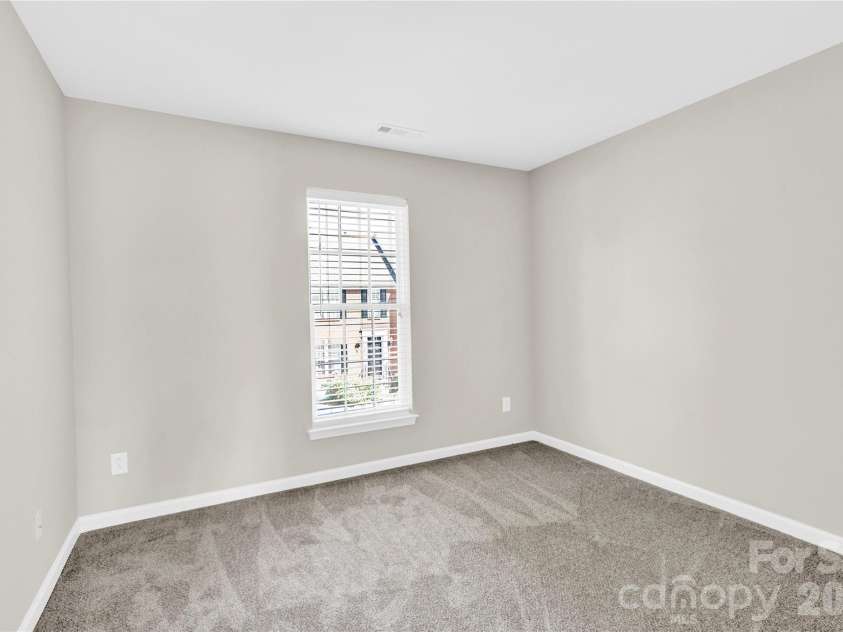 20528 Harbor View Drive, Cornelius, NC 28031.  MLS# CAR4387578, YatesRealty ID 28005. 