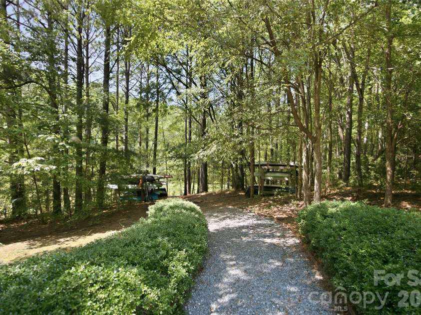 20528 Harbor View Drive, Cornelius, NC 28031.  MLS# CAR4387578, YatesRealty ID 28005. 
