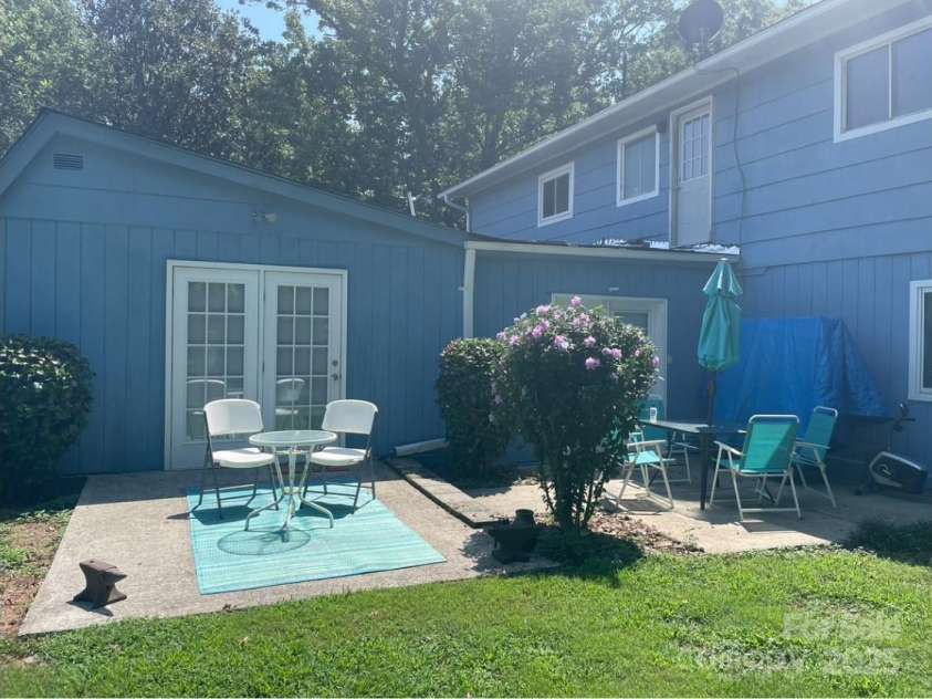 209 Edgewood Drive, Wingate, NC 28174.  MLS# CAR4285232, YatesRealty ID 28008. 