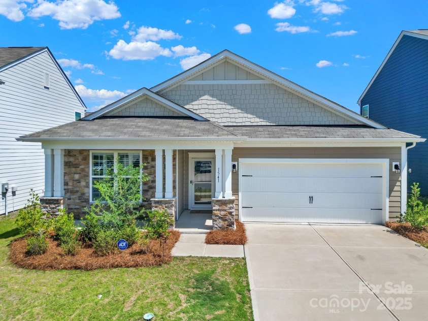 1541 Banham Drive, Indian Trail, NC 28079.  MLS# CAR4283557, YatesRealty ID 28009. 