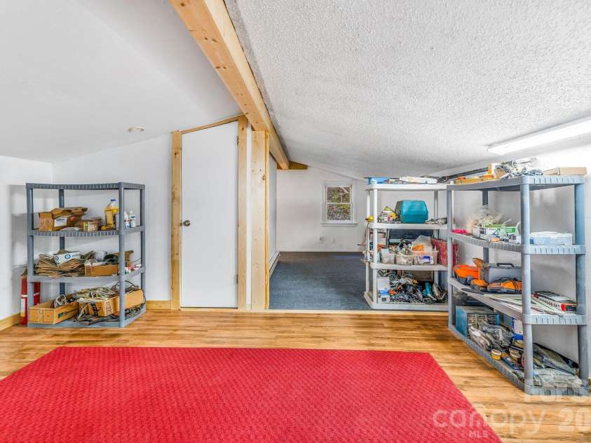 226 Fish Pond Lane, Burnsville, NC 28714.  MLS# CAR4390266, YatesRealty ID 28009. 