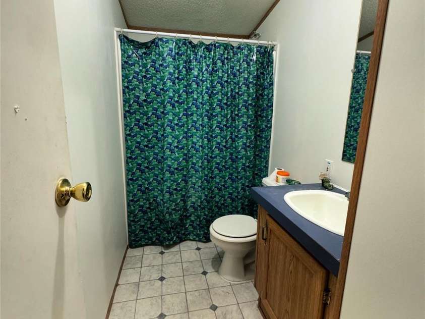 730 Weston Acres Road, Fort Lawn, SC 29714.  MLS# CAR4200095, YatesRealty ID 2801. 2nd Bath
