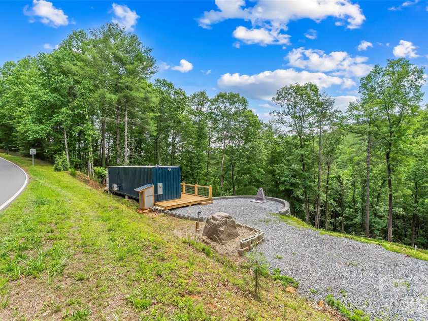 678 Forest Lake Heights Drive, Nebo, NC 28761.  MLS# CAR4390093, YatesRealty ID 28013. 