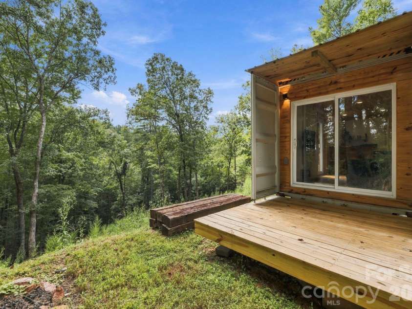 678 Forest Lake Heights Drive, Nebo, NC 28761.  MLS# CAR4424103, YatesRealty ID 28013. 