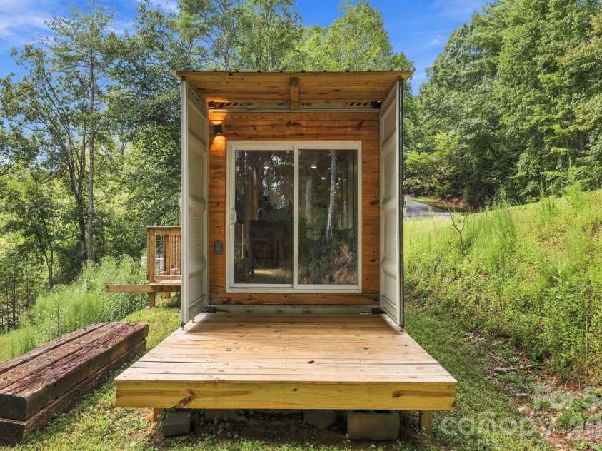 678 Forest Lake Heights Drive, Nebo, NC 28761.  MLS# CAR4424103, YatesRealty ID 28013. Back deck