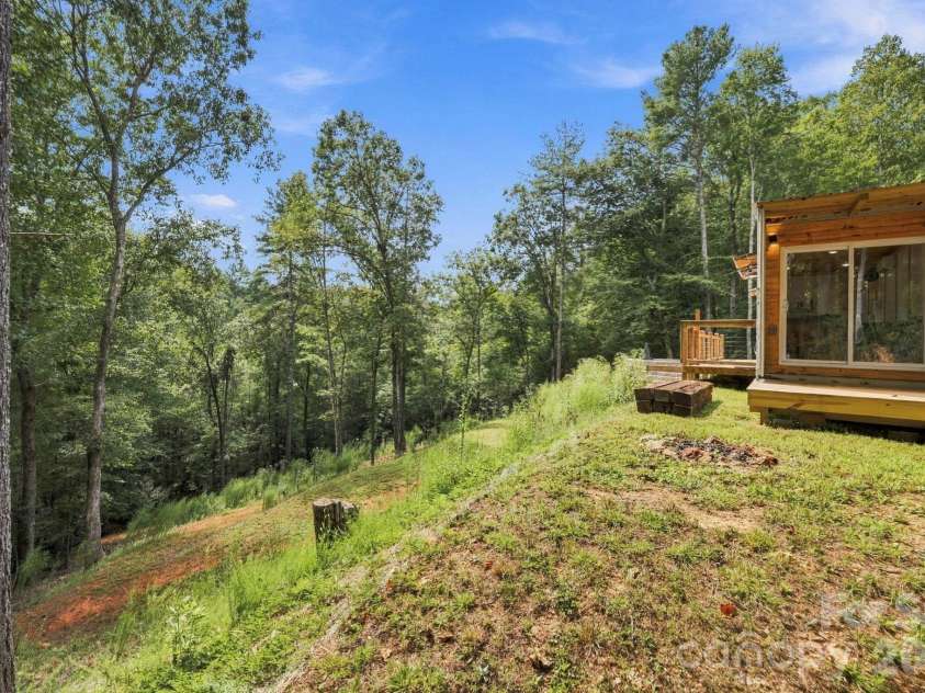 678 Forest Lake Heights Drive, Nebo, NC 28761.  MLS# CAR4424103, YatesRealty ID 28013. Firepit could also be off back deck