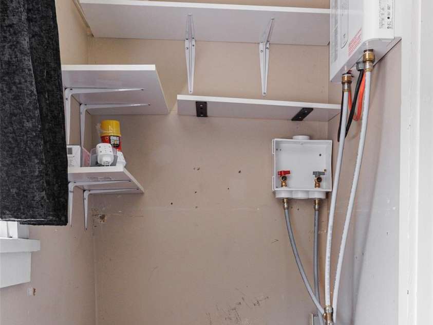 160 Observation Point Road, Bryson City, NC 28713.  MLS# CAR4284631, YatesRealty ID 28014. 