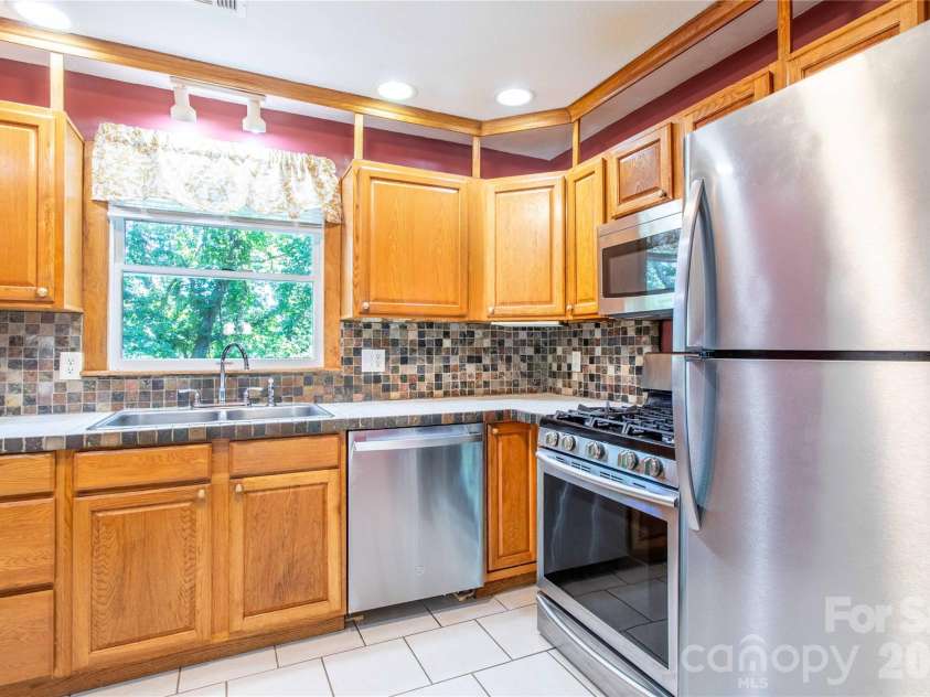 73 Cresent Drive, Pisgah Forest, NC 28768.  MLS# CAR4382489, YatesRealty ID 28014. 