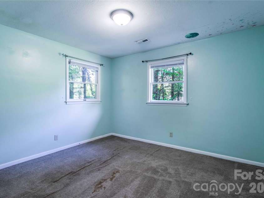 73 Cresent Drive, Pisgah Forest, NC 28768.  MLS# CAR4382489, YatesRealty ID 28014. 