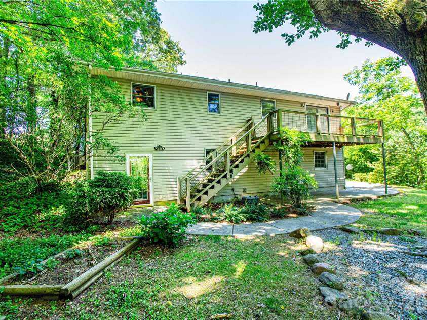 73 Cresent Drive, Pisgah Forest, NC 28768.  MLS# CAR4382489, YatesRealty ID 28014. 