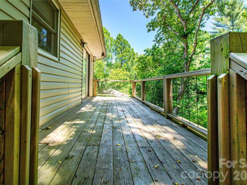 73 Cresent Drive, Pisgah Forest, NC 28768.  MLS# CAR4382489, YatesRealty ID 28014. 