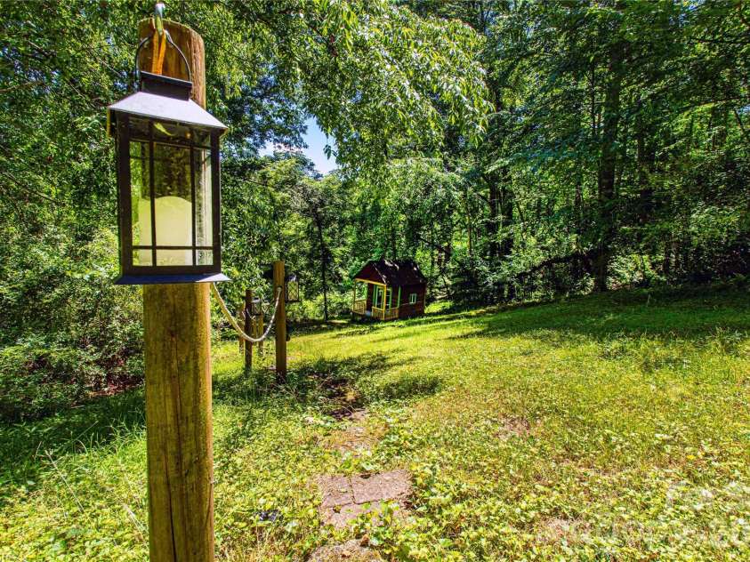 73 Cresent Drive, Pisgah Forest, NC 28768.  MLS# CAR4382489, YatesRealty ID 28014. 
