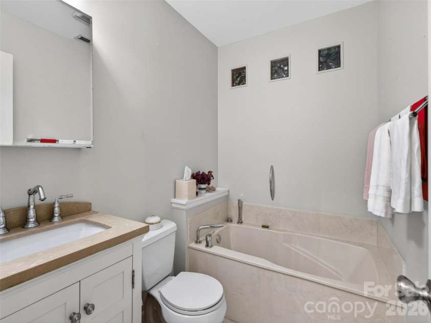 52 Melody Lane, Saluda, NC 28773.  MLS# CAR4390355, YatesRealty ID 28016. 