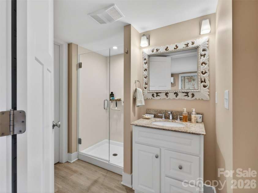 52 Melody Lane, Saluda, NC 28773.  MLS# CAR4390355, YatesRealty ID 28016. 