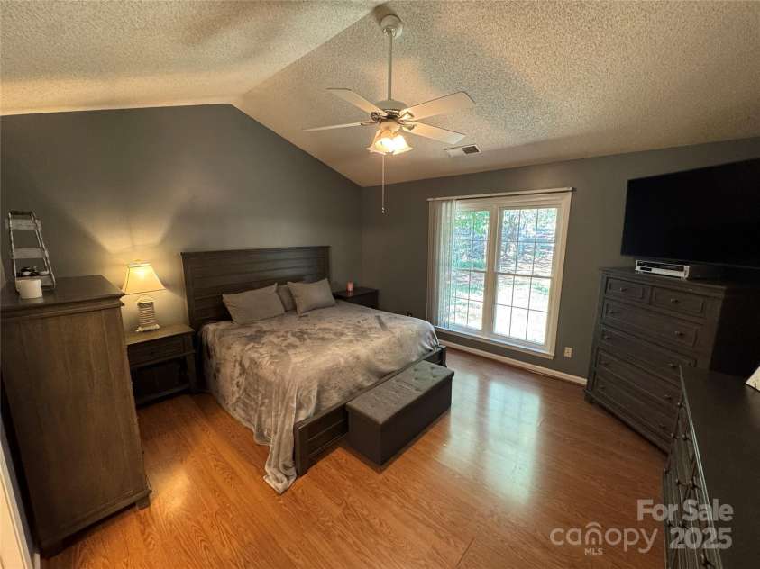 13525 Helmsley Court, Charlotte, NC 28273.  MLS# CAR4284456, YatesRealty ID 28017. 