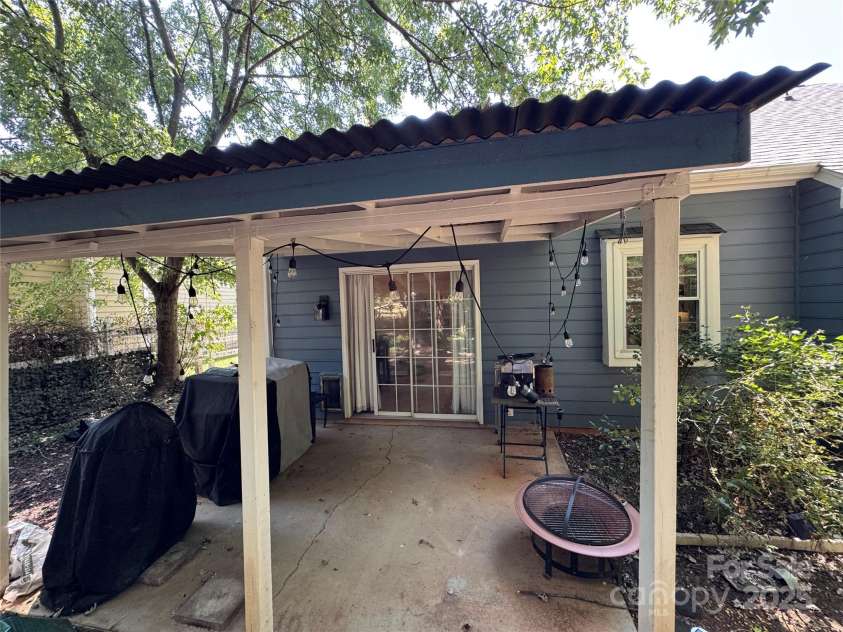 13525 Helmsley Court, Charlotte, NC 28273.  MLS# CAR4284456, YatesRealty ID 28017. 