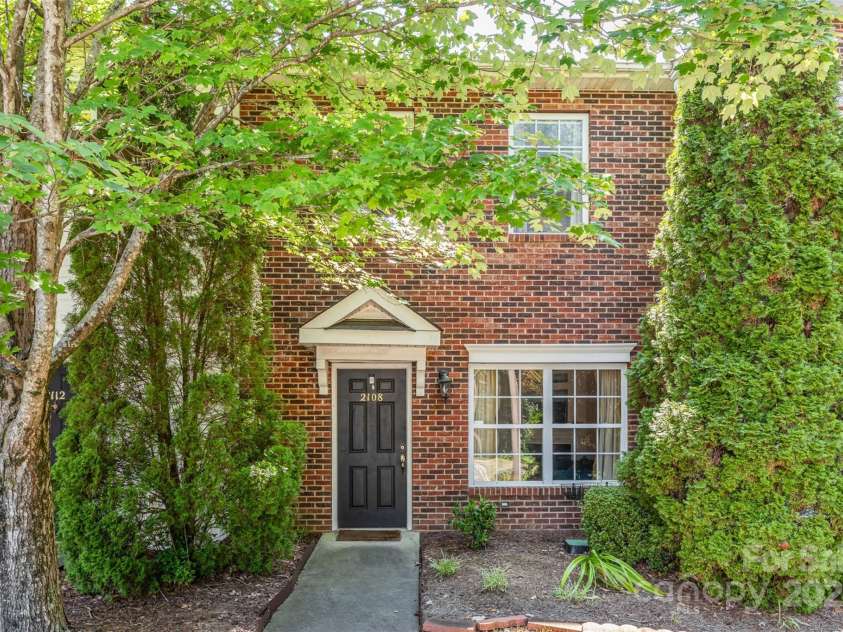 2108 Sardony Lane, Charlotte, NC 28213.  MLS# CAR4285042, YatesRealty ID 28018. 