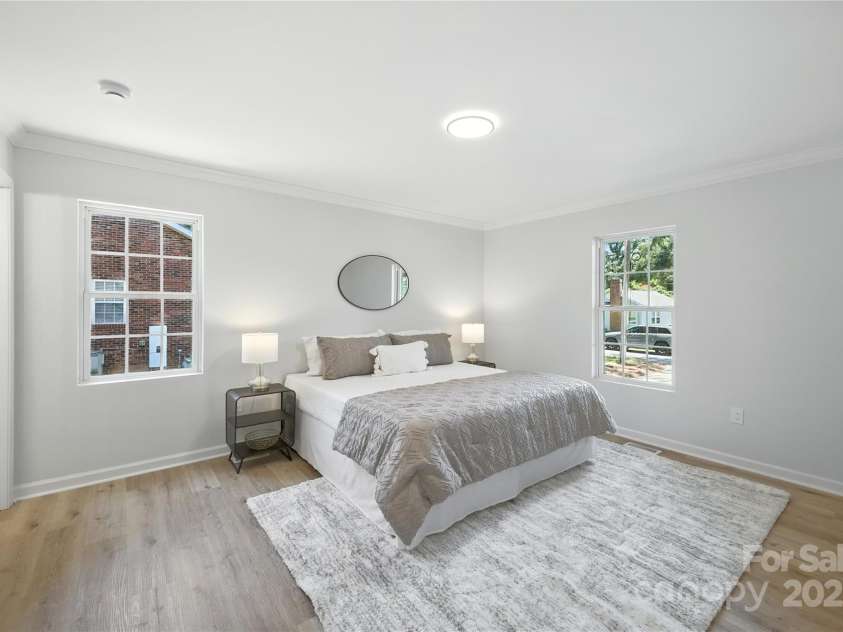 814 Mark Street, Belmont, NC 28012.  MLS# CAR4281638, YatesRealty ID 28019. 