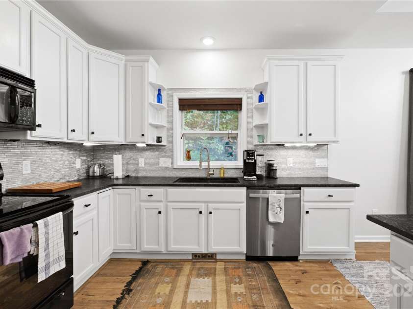 1308 Bell Mountain Road, Zirconia, NC 28790.  MLS# CAR4317514, YatesRealty ID 2802. Lets cook and entertain 