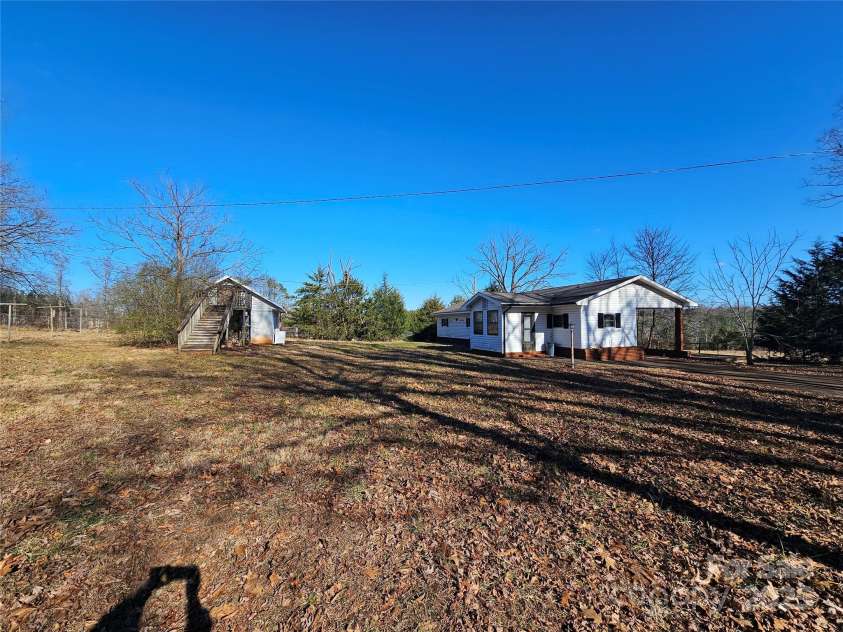 211 Forgotten Lane, Bessemer City, NC 28016.  MLS# CAR4217348, YatesRealty ID 2802. 