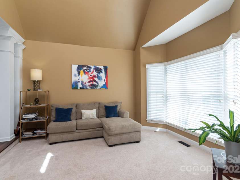 6207 Glencairn Court, Charlotte, NC 28269.  MLS# CAR4285347, YatesRealty ID 28022. 