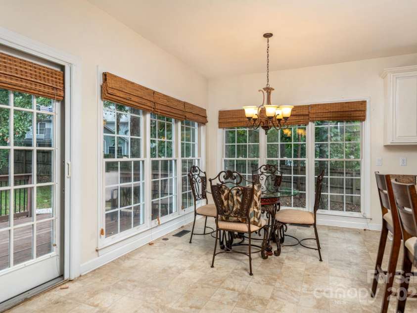 6207 Glencairn Court, Charlotte, NC 28269.  MLS# CAR4285347, YatesRealty ID 28022. 