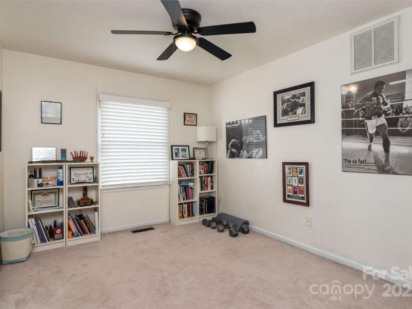 6207 Glencairn Court, Charlotte, NC 28269.  MLS# CAR4285347, YatesRealty ID 28022. 