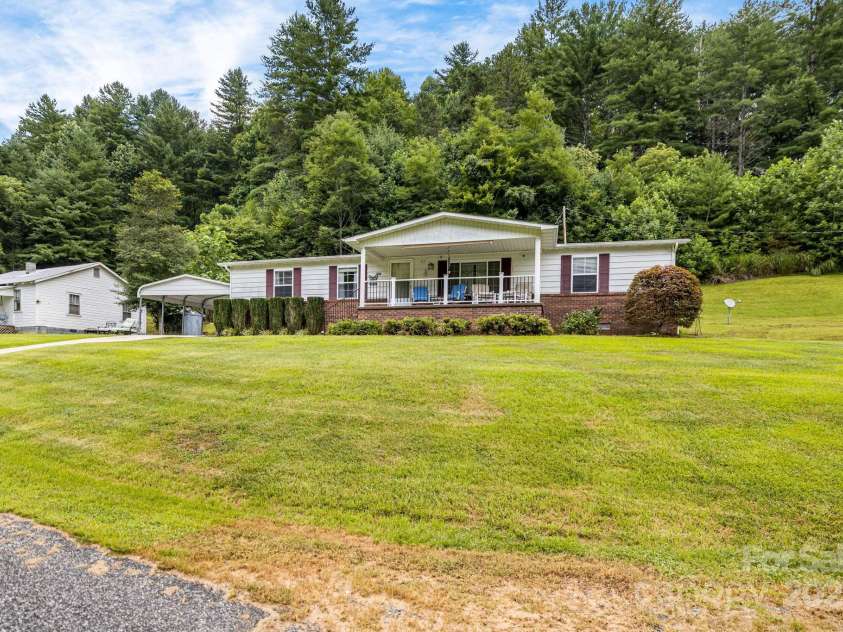 582 Lewis Branch Road, Marshall, NC 28753.  MLS# CAR4284450, YatesRealty ID 28023. 