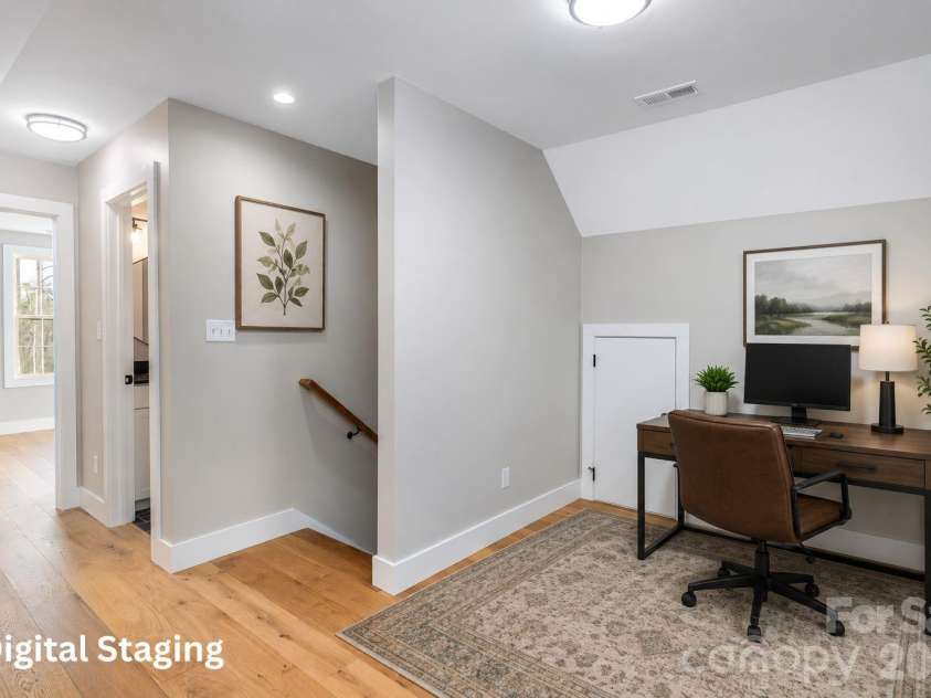 99999 Verde Drive, Asheville, NC 28806.  MLS# CAR4381556, YatesRealty ID 28023. 