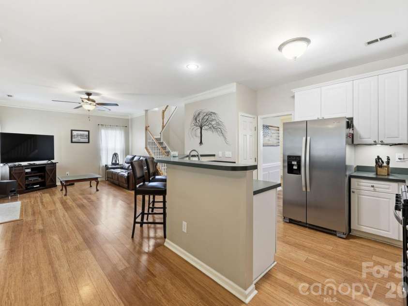 4439 Rock Stream Drive, Charlotte, NC 28269.  MLS# CAR4388976, YatesRealty ID 28024. 