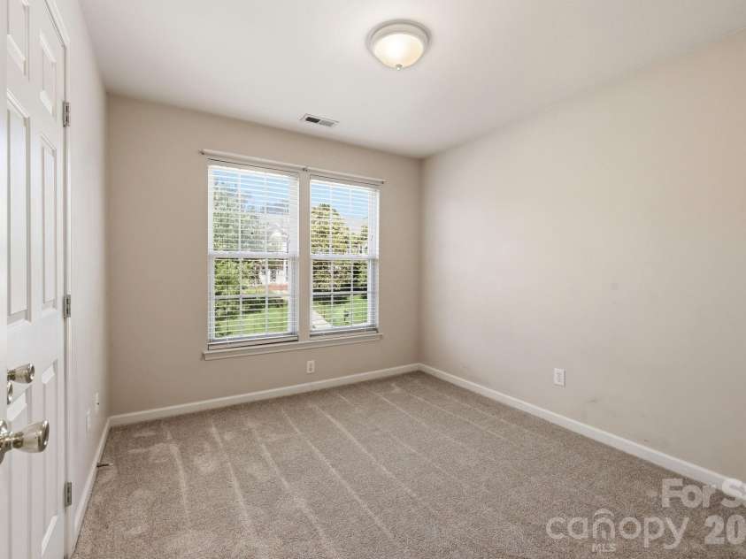 4439 Rock Stream Drive, Charlotte, NC 28269.  MLS# CAR4388976, YatesRealty ID 28024. 