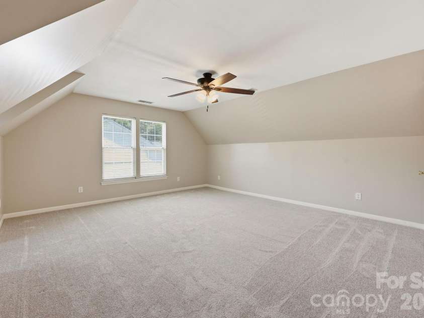 4439 Rock Stream Drive, Charlotte, NC 28269.  MLS# CAR4388976, YatesRealty ID 28024. 
