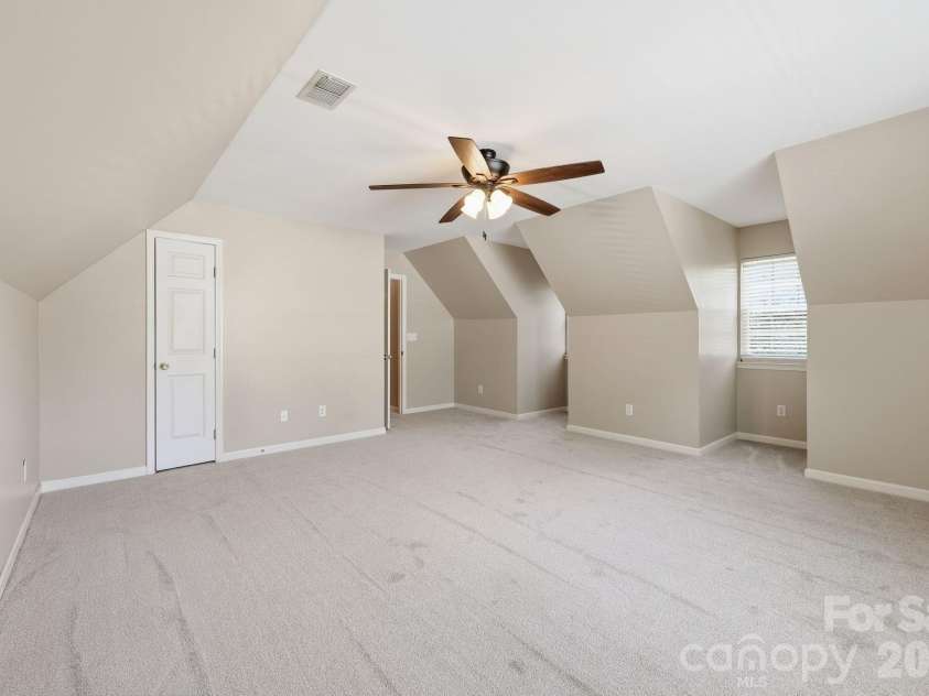 4439 Rock Stream Drive, Charlotte, NC 28269.  MLS# CAR4388976, YatesRealty ID 28024. 