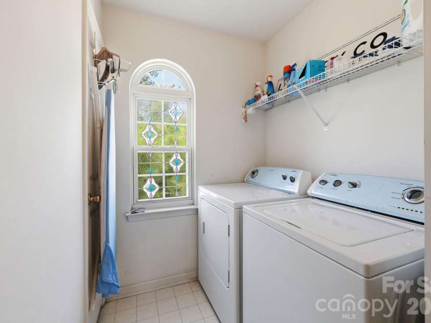4439 Rock Stream Drive, Charlotte, NC 28269.  MLS# CAR4388976, YatesRealty ID 28024. 