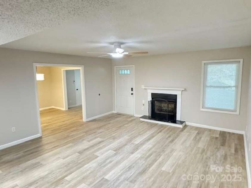 6070 Pinebark Court, Charlotte, NC 28212.  MLS# CAR4280925, YatesRealty ID 28024. 