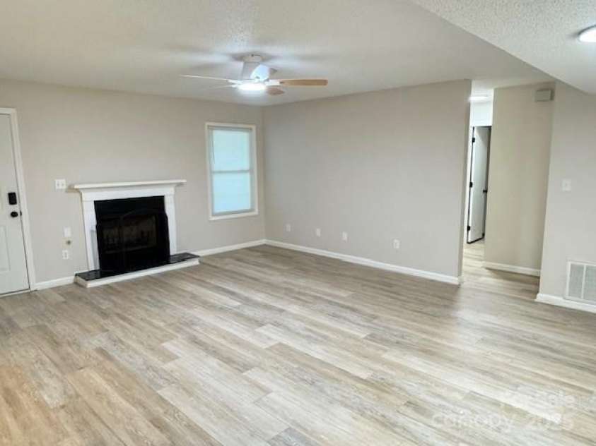 6070 Pinebark Court, Charlotte, NC 28212.  MLS# CAR4280925, YatesRealty ID 28024. 