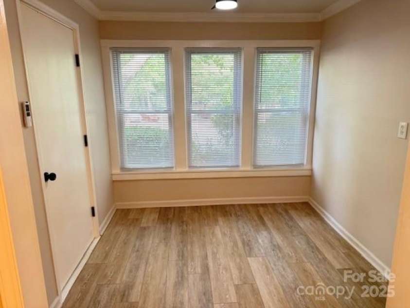 6070 Pinebark Court, Charlotte, NC 28212.  MLS# CAR4280925, YatesRealty ID 28024. 