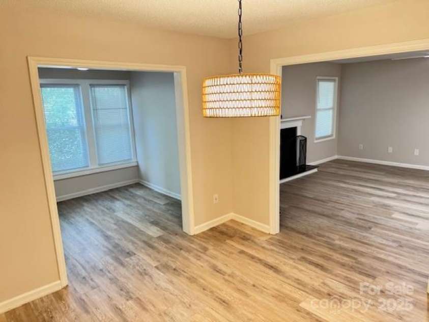 6070 Pinebark Court, Charlotte, NC 28212.  MLS# CAR4280925, YatesRealty ID 28024. 