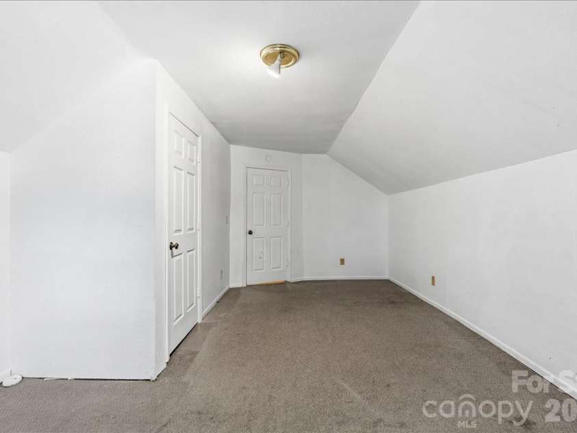 193 Duckworth Avenue, Brevard, NC 28712.  MLS# CAR4418682, YatesRealty ID 28025. 