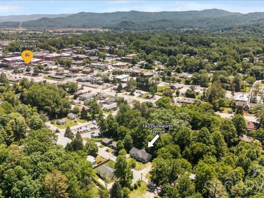 193 Duckworth Avenue, Brevard, NC 28712.  MLS# CAR4418682, YatesRealty ID 28025. 
