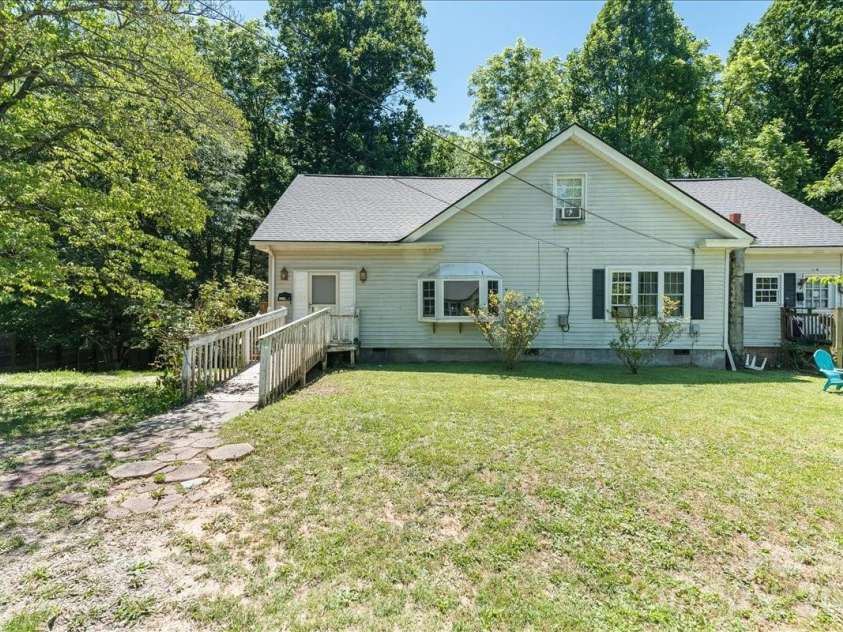 193 Duckworth Avenue, Brevard, NC 28712.  MLS# CAR4418682, YatesRealty ID 28025. 