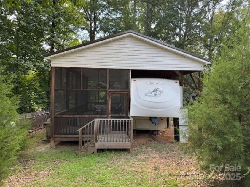 203 River Ridge Trail, Mount Gilead, NC 27306.  MLS# CAR4285438, YatesRealty ID 28025. 