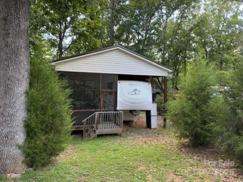 203 River Ridge Trail, Mount Gilead, NC 27306.  MLS# CAR4285438, YatesRealty ID 28025. 