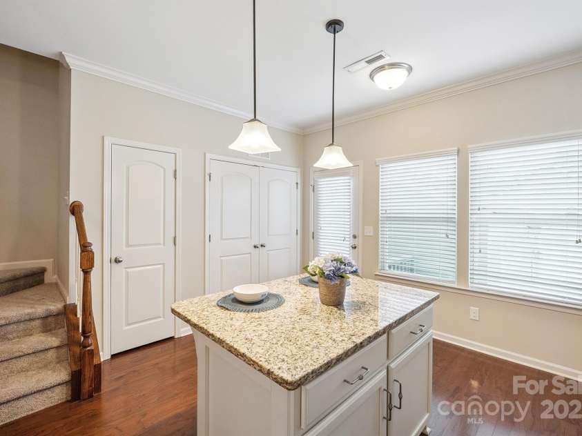11612 Galashiels Drive, Huntersville, NC 28078.  MLS# CAR4285447, YatesRealty ID 28026. 