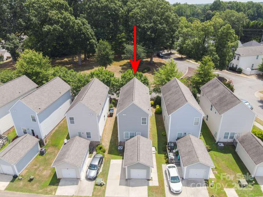 11612 Galashiels Drive, Huntersville, NC 28078.  MLS# CAR4285447, YatesRealty ID 28026. 