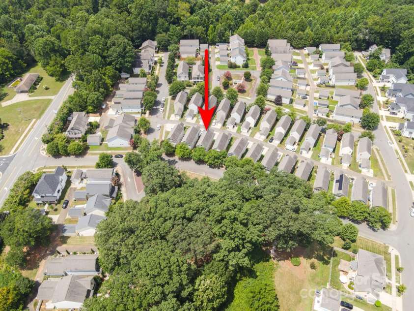 11612 Galashiels Drive, Huntersville, NC 28078.  MLS# CAR4285447, YatesRealty ID 28026. 